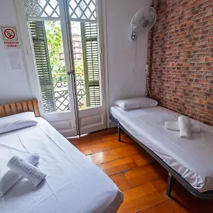 Diagonal House Hostel